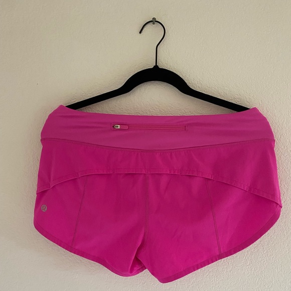 Lululemon Speed Up Low-Rise Lined Short 2.5” - Picture 2 of 2